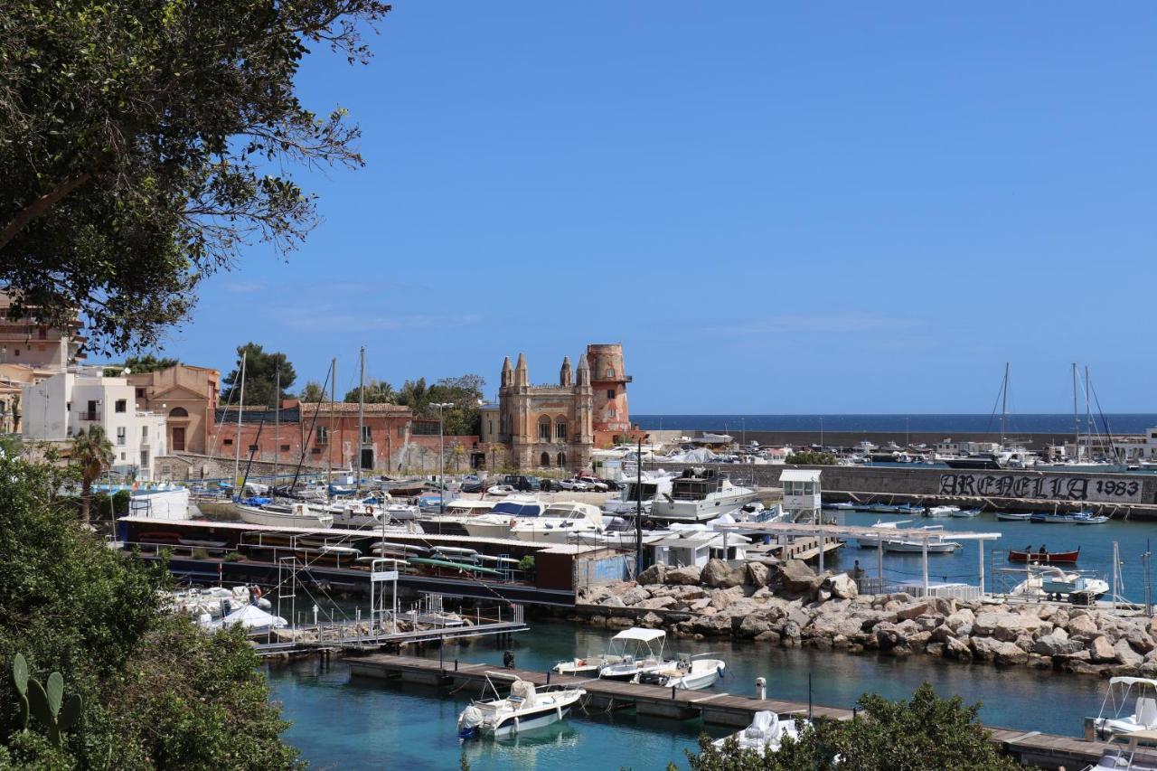 Appartement Casa De Paoli - Vista Mare Arenella, Palermo Con Parcheggio Privato Extérieur photo