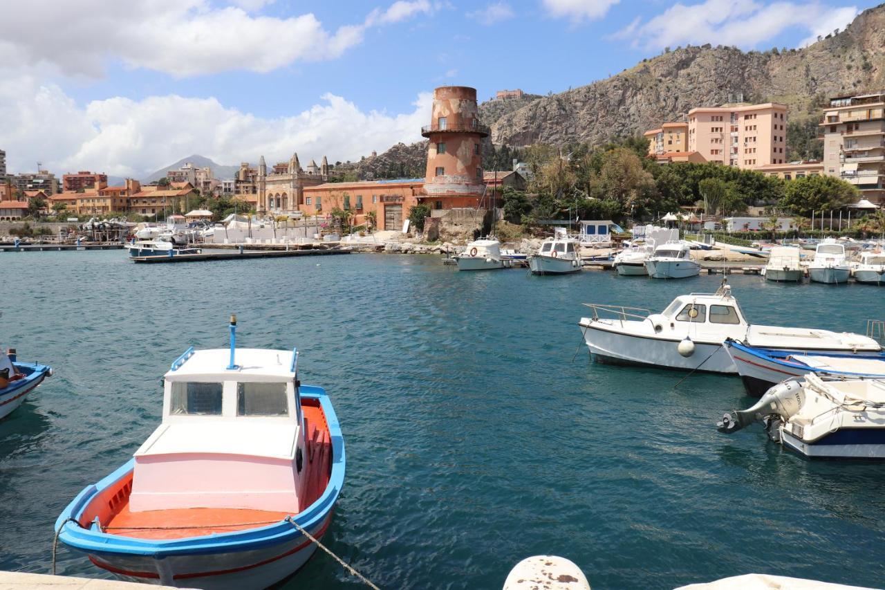 Appartement Casa De Paoli - Vista Mare Arenella, Palermo Con Parcheggio Privato Extérieur photo