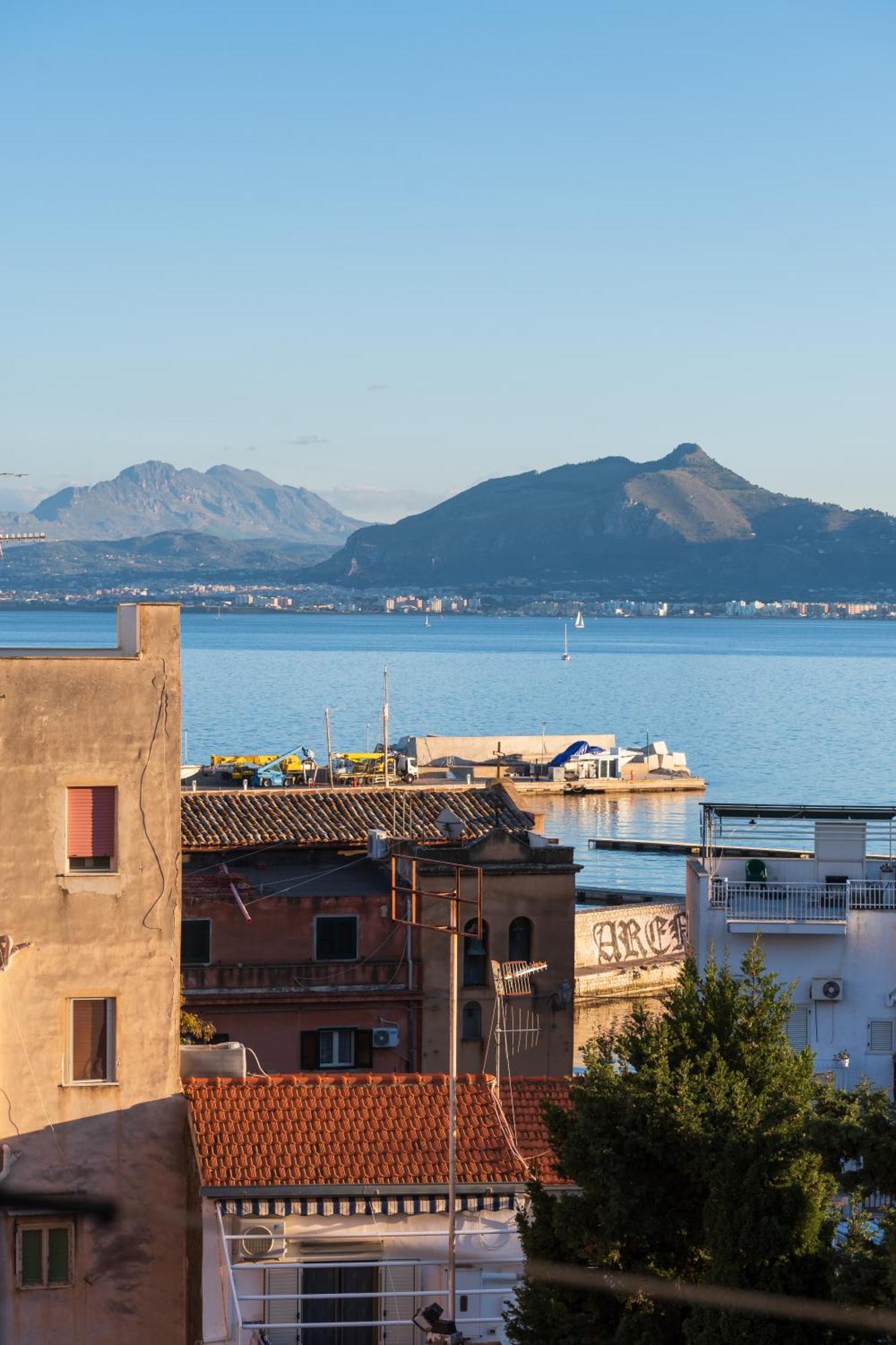 Appartement Casa De Paoli - Vista Mare Arenella, Palermo Con Parcheggio Privato Extérieur photo
