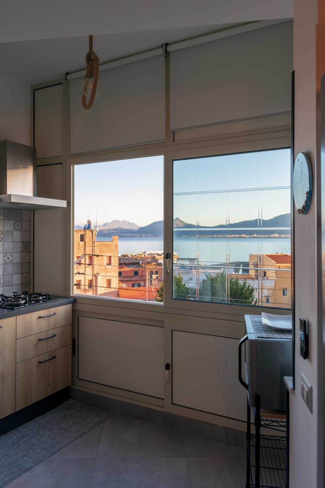 Appartement Casa De Paoli - Vista Mare Arenella, Palermo Con Parcheggio Privato Extérieur photo